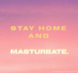 Rebecca Roze (itsamarafox)