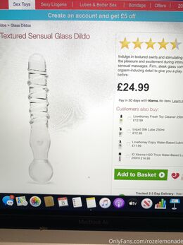 Rebecca Roze (itsamarafox)