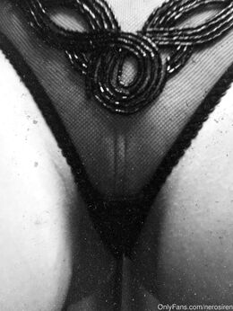 Rebecca Roze (itsamarafox)