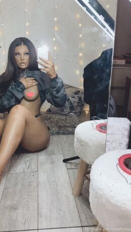 Elise Clayton (elisefionxx)