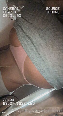 Elise Clayton (elisefionxx)