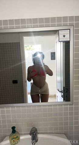 Elise Clayton (elisefionxx)