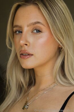 Alexia Woods