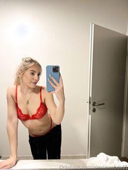 Alexia Woods